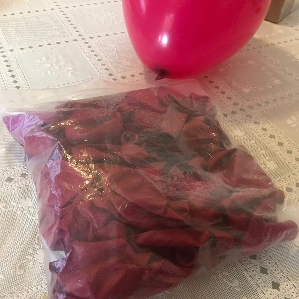🆕 Red Balloon 12in, 88 count bag, Retails 0.30 each, New